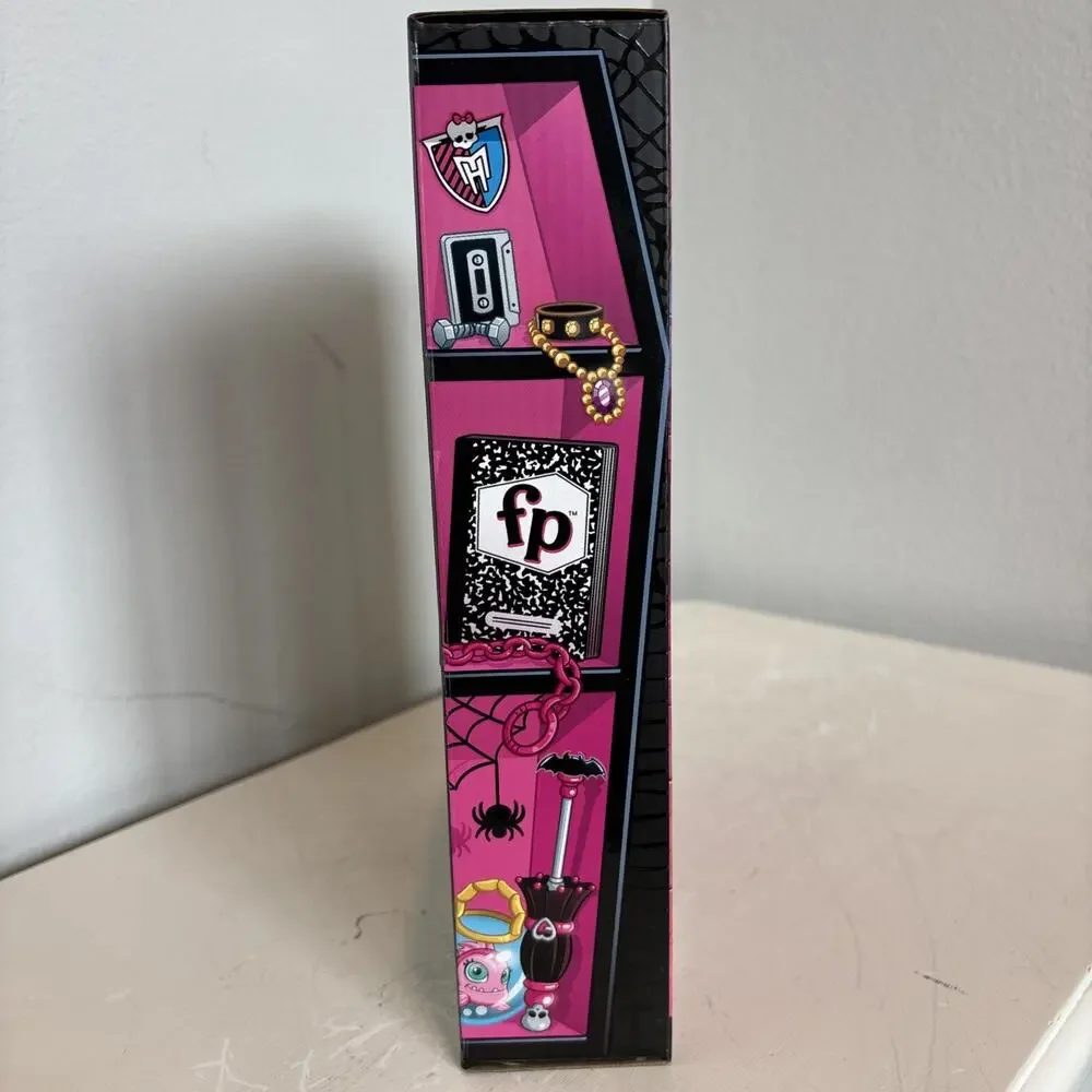 Little People monster high